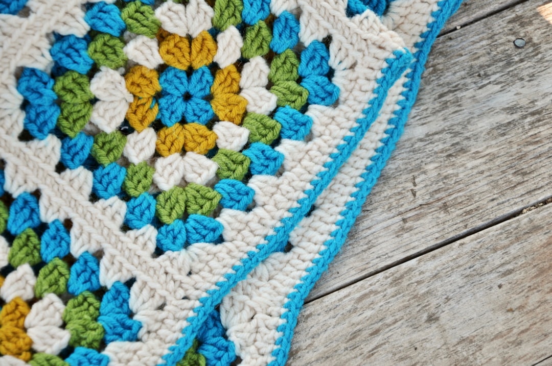 Dichte granny square haken: zo maak je hem volledig zonder gaatjes